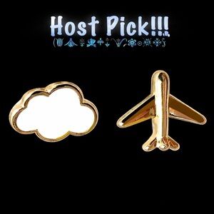 “Fly the Friendly Skies” Airplane Plane & Cumulus Cloud Sky Weather Travel Studs